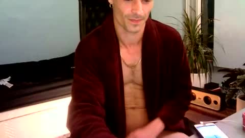 Snapshot of bratdownunder chatting on 09/13/25, 02:44 Bratdownunder online show from 09/13/25, 02:44