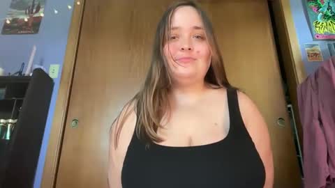 Snapshot of brattywinnie chatting on 05/18/26, 06:47 BrattyWInnie online show from 05/18/26, 06:47