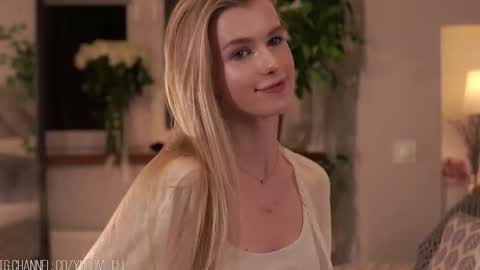 Snapshot of brave_journey chatting on 09/19/25, 09:15 Eli online show from 09/19/25, 09:15