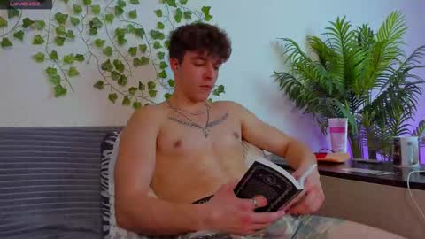 Johny Bravo online show from 10/21/25, 01:45