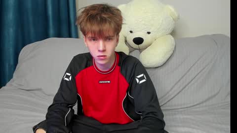 Snapshot of braxiboy chatting on 12/22/24, 11:11 Brax online show from 12/22/24, 11:11