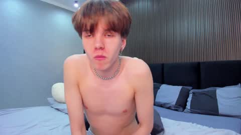 Snapshot of braxiboy chatting on 01/31/25, 04:06 Brax online show from 01/31/25, 04:06