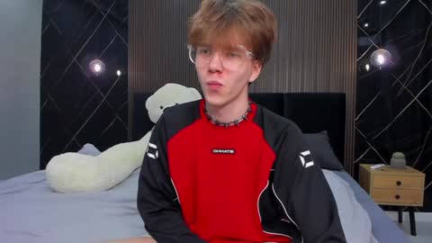 Snapshot of braxiboy chatting on 02/08/25, 02:16 Brax online show from 02/08/25, 02:16