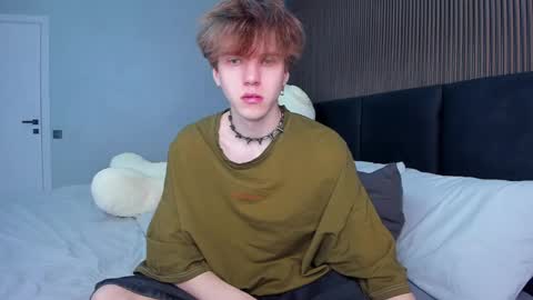 Snapshot of braxiboy chatting on 02/22/25, 05:12 Brax online show from 02/22/25, 05:12