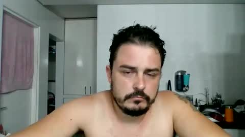 Snapshot of brazilian_boyz_cute chatting on 01/12/26, 04:07 TechMartins online show from 01/12/26, 04:07