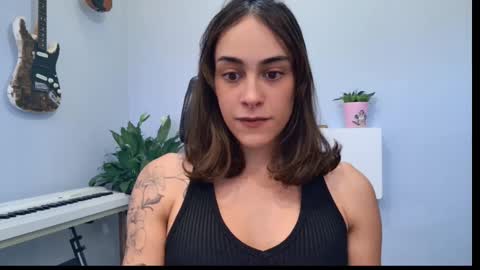 Thalia online show from 11/29/25, 06:11