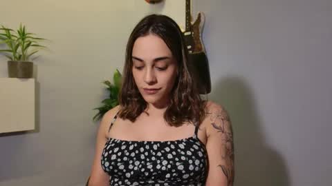 Thalia online show from 12/18/25, 10:05