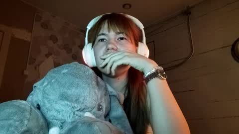 Snapshot of breannedevier chatting on 02/24/26, 10:13 Dina online show from 02/24/26, 10:13