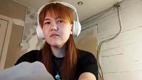 Snapshot of breannedevier chatting on 03/02/26, 06:36 Dina online show from 03/02/26, 06:36