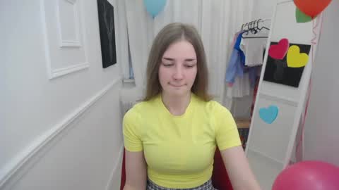 Snapshot of bree_sky chatting on 04/25/26, 01:14 Bree online show from 04/25/26, 01:14