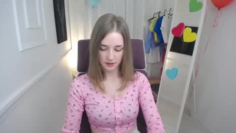 Snapshot of bree_sky chatting on 04/28/26, 01:16 Bree online show from 04/28/26, 01:16