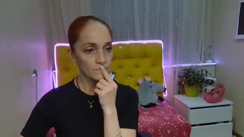 Snapshot of breeterner chatting on 02/05/25, 06:13 breeterner online show from 02/05/25, 06:13