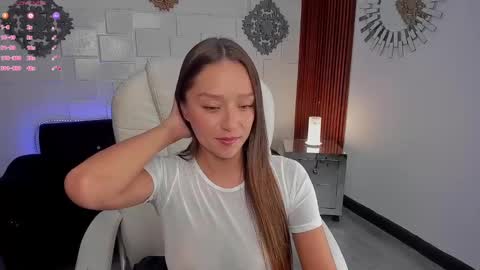 Snapshot of breex_ chatting on 01/28/25, 08:58 Breex online show from 01/28/25, 08:58