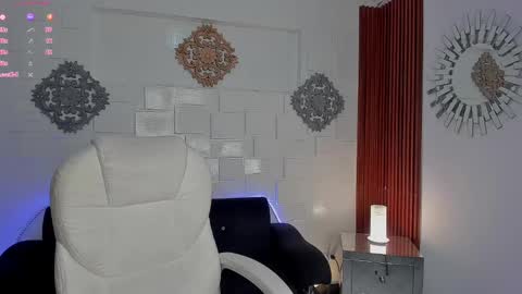 Snapshot of breex_ chatting on 02/11/25, 11:22 Breex online show from 02/11/25, 11:22