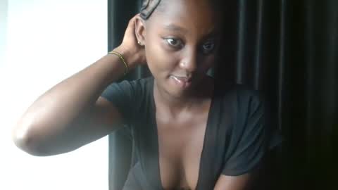 breelia online show from 04/25/26, 02:47