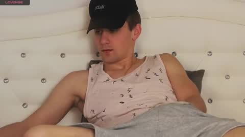 Snapshot of brell_line chatting on 02/11/25, 01:41 Brelland online show from 02/11/25, 01:41