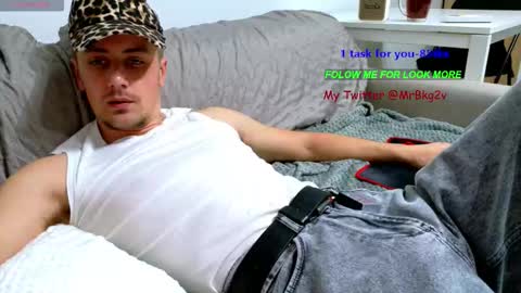 Snapshot of brell_line chatting on 12/13/25, 07:53 Brelland online show from 12/13/25, 07:53