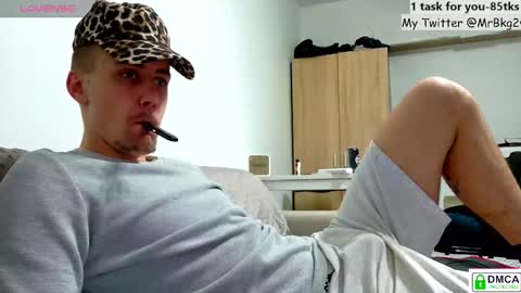 Snapshot of brell_line chatting on 12/17/25, 02:01 Brelland online show from 12/17/25, 02:01