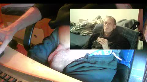 bremer64 online show from 11/28/25, 05:04