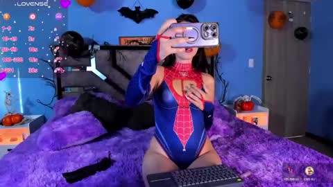 Brenda moris online show from 10/31/25, 09:27