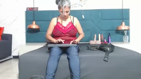 BRENDA VELASQUEZ online show from 02/02/25, 01:08