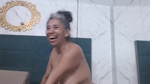 BRENDA VELASQUEZ online show from 04/22/26, 10:11