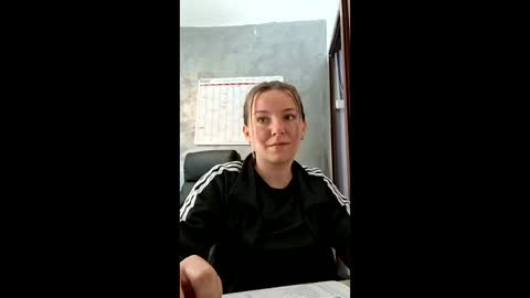 Brenda online show from 04/24/26, 07:33