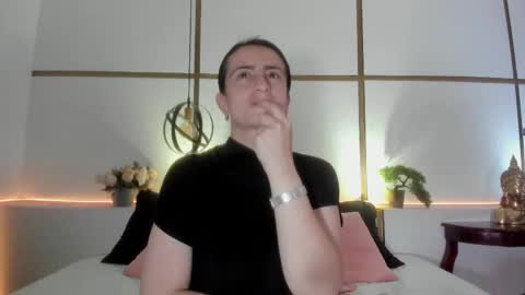 MeganBeaked online show from 11/04/25, 02:16