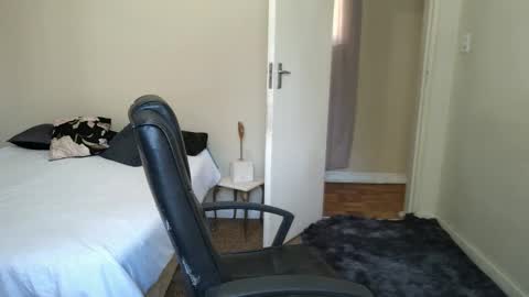 ask me lol online show from 09/16/25, 09:10