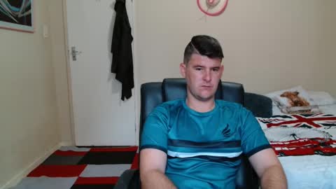 ask me lol online show from 02/12/26, 04:18