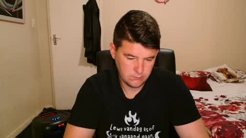 ask me lol online show from 04/15/26, 03:13