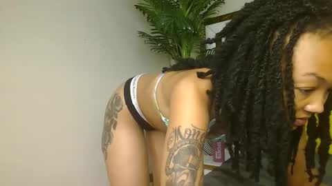 Snapshot of brennan007 chatting on 01/19/25, 10:49 brennan online show from 01/19/25, 10:49