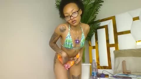 Snapshot of brennan007 chatting on 01/26/25, 02:35 brennan online show from 01/26/25, 02:35