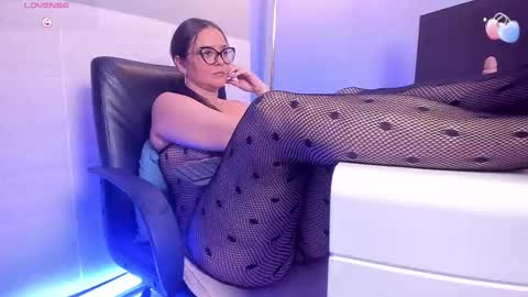 Snapshot of brennastone chatting on 02/20/25, 06:13      online show from 02/20/25, 06:13