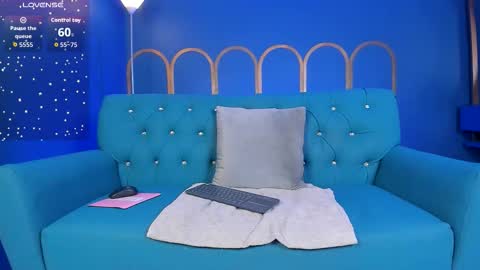      online show from 12/18/25, 12:11