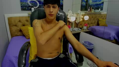 Esteban online show from 09/15/25, 02:22