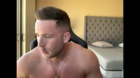 Snapshot of brettmycles chatting on 01/15/25, 07:23 Brett Mycles online show from 01/15/25, 07:23