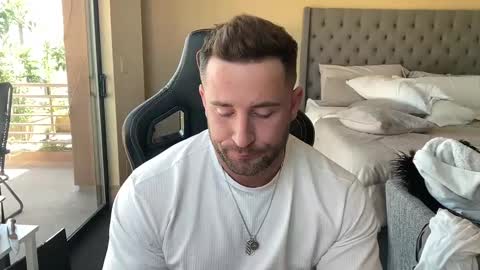 Snapshot of brettmycles chatting on 09/16/25, 07:59 Brett Mycles online show from 09/16/25, 07:59