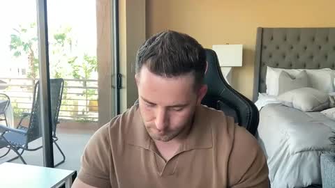 Snapshot of brettmycles chatting on 09/23/25, 09:18 Brett Mycles online show from 09/23/25, 09:18