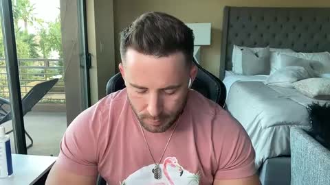 Snapshot of brettmycles chatting on 09/29/25, 12:27 Brett Mycles online show from 09/29/25, 12:27