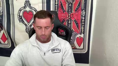 Snapshot of brettmycles chatting on 12/02/25, 04:24 Brett Mycles online show from 12/02/25, 04:24