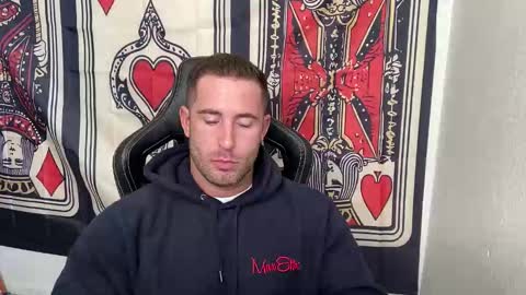 Snapshot of brettmycles chatting on 12/03/25, 06:06 Brett Mycles online show from 12/03/25, 06:06