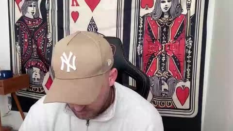 Snapshot of brettmycles chatting on 12/20/25, 05:20 Brett Mycles online show from 12/20/25, 05:20