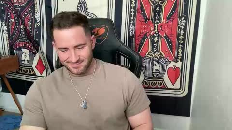 Snapshot of brettmycles chatting on 12/21/25, 07:21 Brett Mycles online show from 12/21/25, 07:21