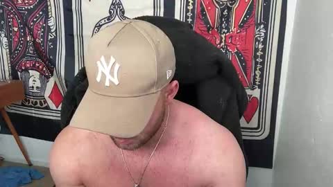 Snapshot of brettmycles chatting on 12/22/25, 06:27 Brett Mycles online show from 12/22/25, 06:27