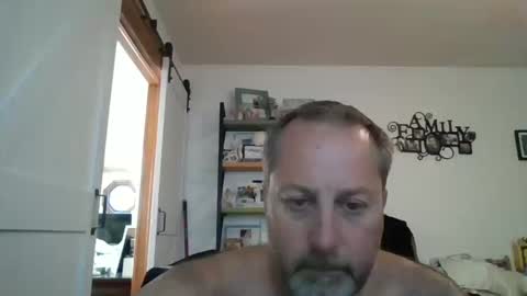 Snapshot of brettsky chatting on 10/10/25, 07:35 hey online show from 10/10/25, 07:35