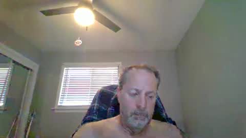 hey online show from 06/03/26, 07:41