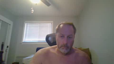 Snapshot of brettsky chatting on 07/13/26, 04:54 hey online show from 07/13/26, 04:54