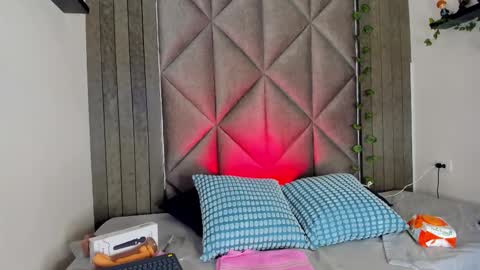 B R I A  online show from 02/13/26, 03:02