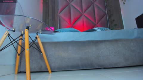 B R I A  online show from 04/09/26, 06:19